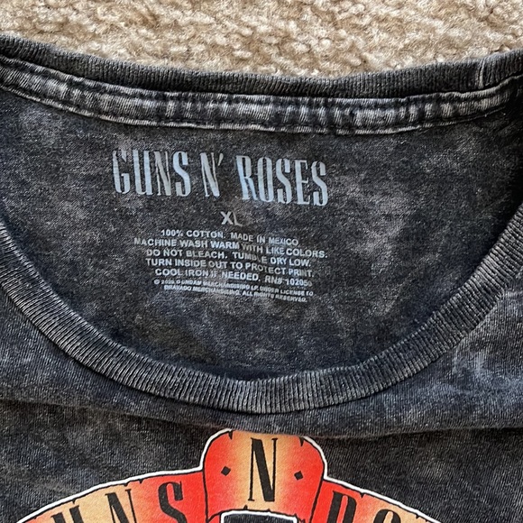 Guns and Roses Tee - Picture 3 of 3